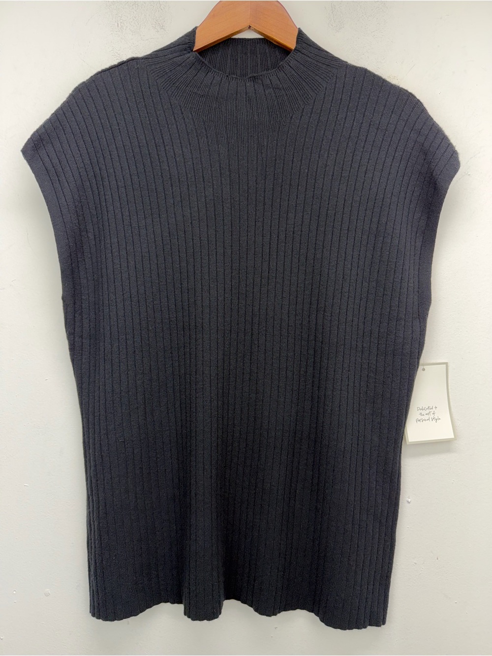 Calligraphie size XL Women’s Black Ribbed Knit Mock Neck Sweater Vest NWT